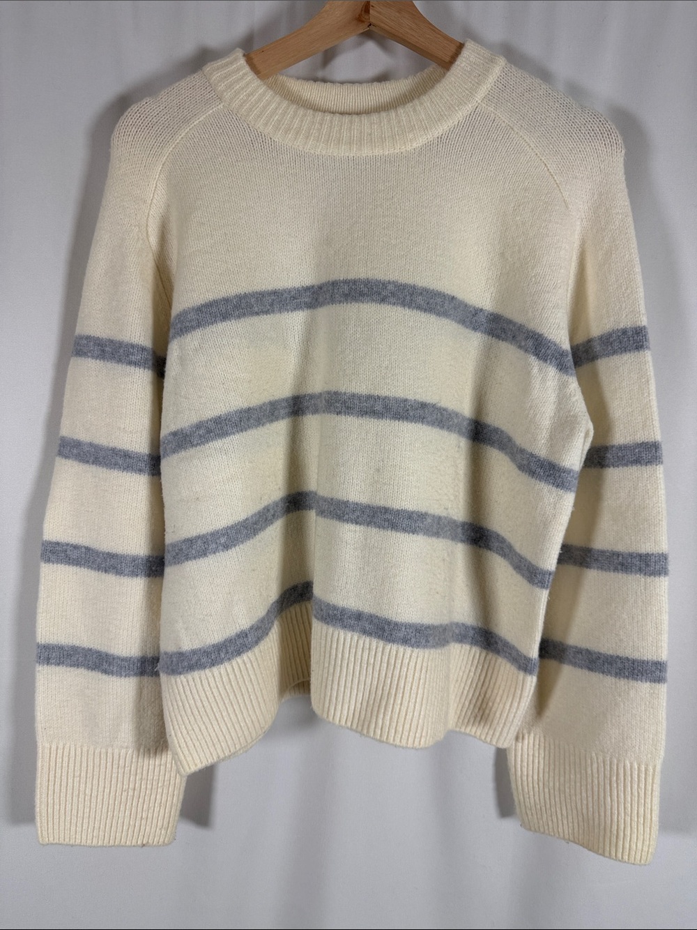 Abercrombie & Fitch Cream Crewneck Sweater with Gray Stripes